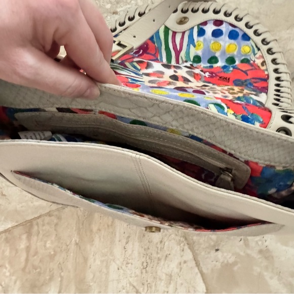 Chi Carlos Falchi ivory cream leather fringe  boho crossbody purse bag - Picture 9 of 9